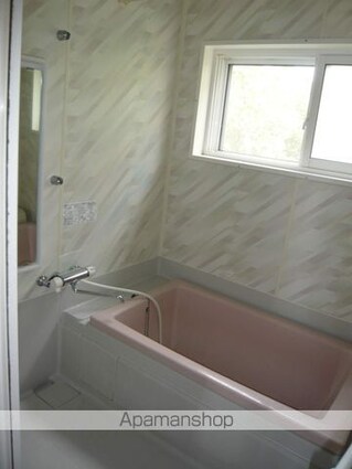 関川貸家[5K/76.03m2]のバス