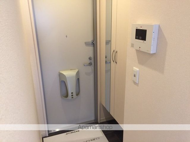 フェリス ニードの内装写真