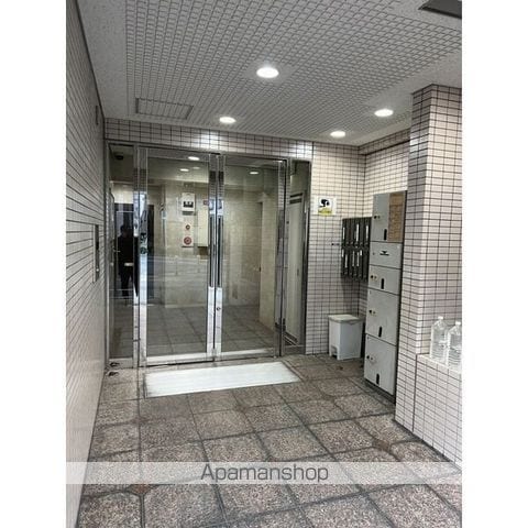阪神ハイグレードマンション11番館の玄関写真