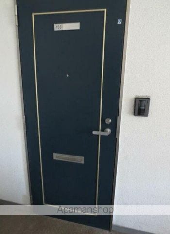 プレジールNの玄関写真
