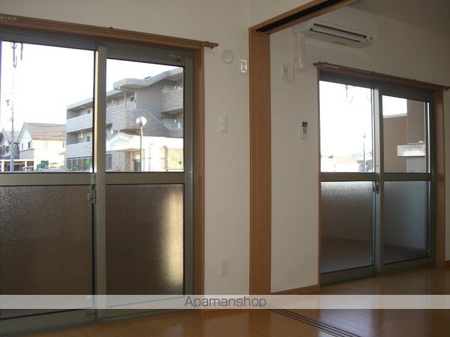 PROMENADE彩の内装写真