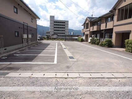 エスポワールミゾグチ[1LDK/43.01m2]の駐車場