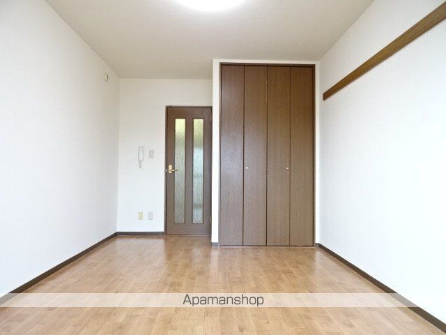 ラルフローレIIの内装写真