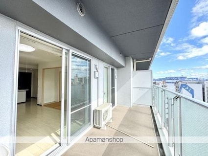 ザ・レジデンス丸亀町グリーン[2LDK/69.48m2]のバルコニー