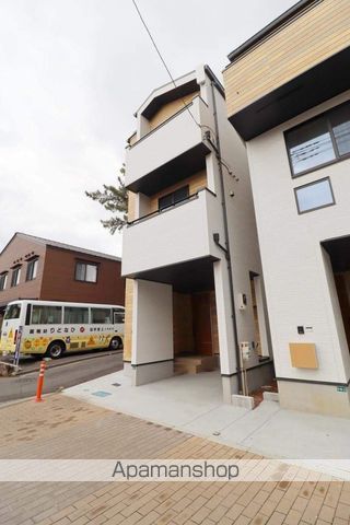 埼京線 中浦和駅 徒歩8分 3階建 築5年の玄関写真
