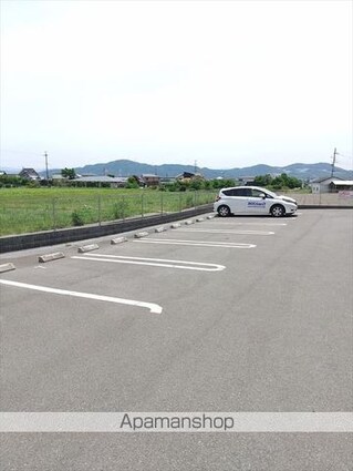 グランデ喜里[2LDK/53.73m2]の駐車場