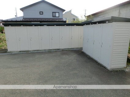 イーストコート[2K/36m2]の共用部1