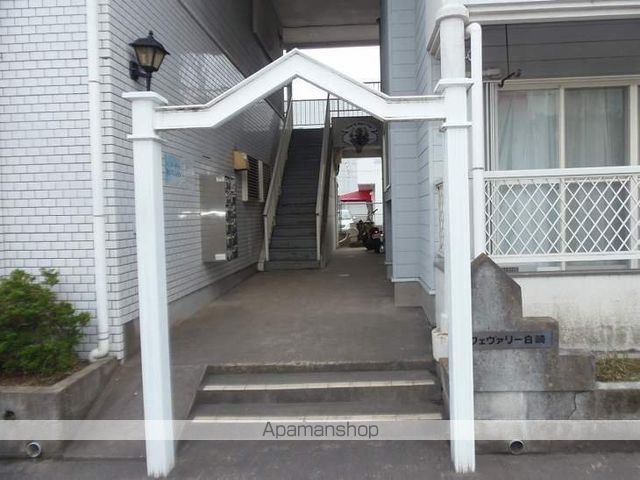 フェヴァリー白崎の玄関写真
