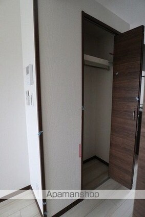 メゾン・ド・ラズリ立川[1K/32.3m2]の収納