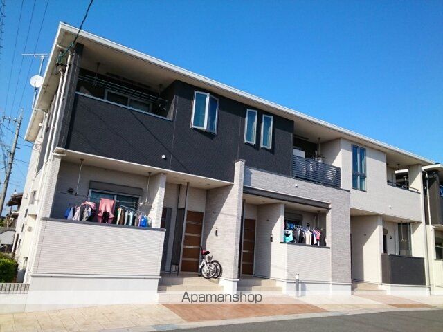 浜松市中央区 2階建 築16年の玄関写真