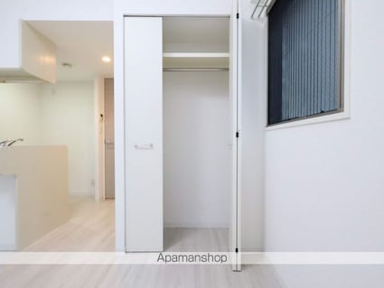 プレサンス泉アーバンゲート[1K/24.74m2]の収納