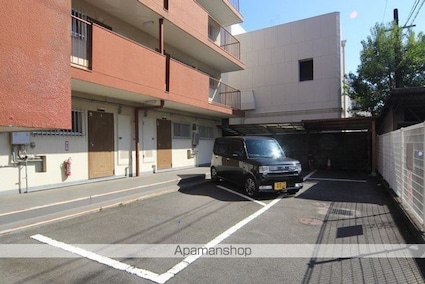 平松ビル[2DK/42m2]の駐車場