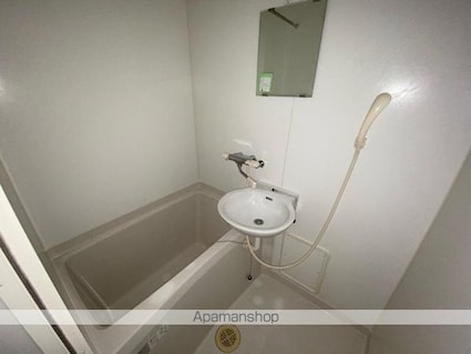 レオパレスＫ　ＣＯＵＲＴ[1K/23.18m2]のバス