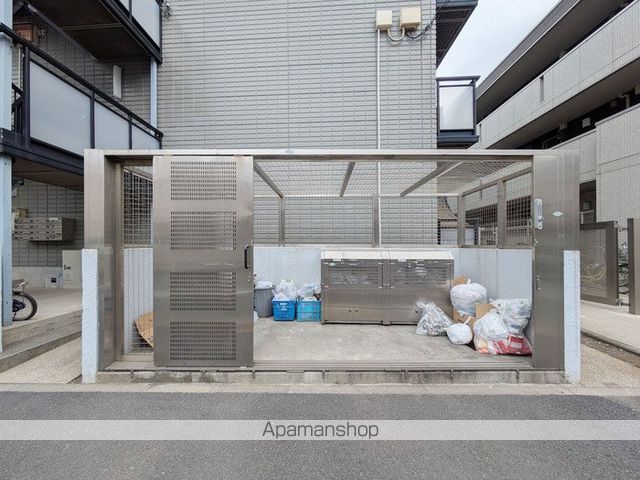 ウィルヴィラージュIの玄関写真