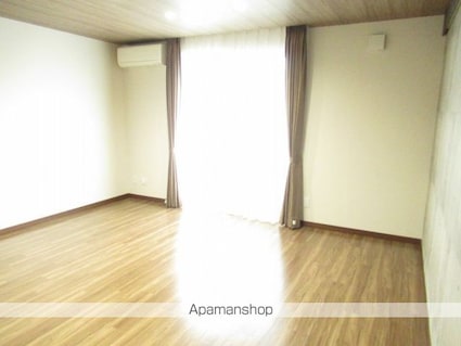 Ｈｉｌｌｓ　Ｒｅｓｉｄｅｎｔｉａｌ　Ｓ１０[1K/45.27m2]のリビング・居間