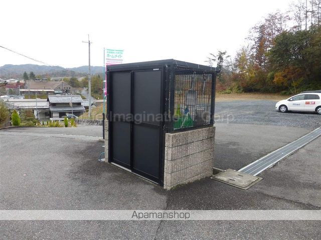 プランドール紫香楽の玄関写真