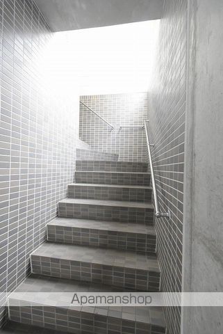 プラザ館 ドーム前Cの玄関写真