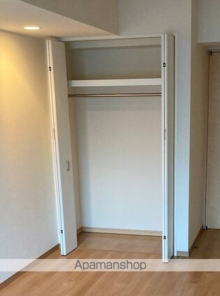 東京都中野区弥生町５丁目[1K/28.5m2]の収納