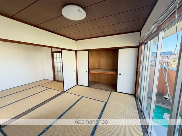 高木マンションの内装写真