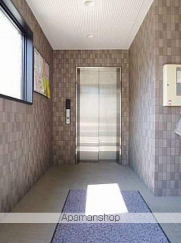 リファインドYMの玄関写真