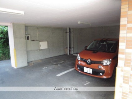 フェアリー壱番館[1K/32.32m2]の駐車場