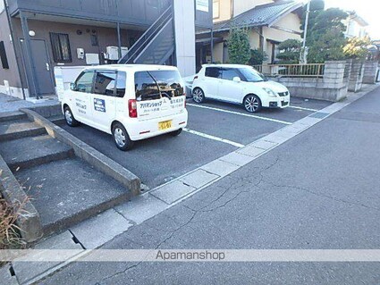 イデア[1DK/32.24m2]の駐車場