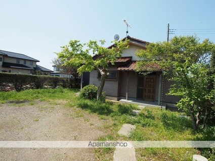 根本邸[3DK/80.87m2]の駐車場