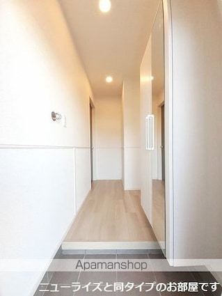 ソーレ　Ⅰ[1LDK/50.01m2]の玄関