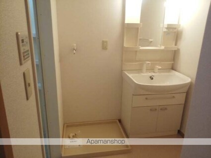 和歌山県和歌山市紀三井寺[3LDK/70.57m2]の洗面所