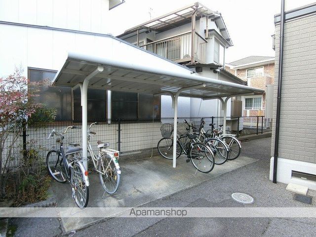 ファミール土井 A棟の玄関写真