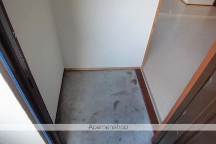 内田マンション[2DK/39.74m2]の玄関