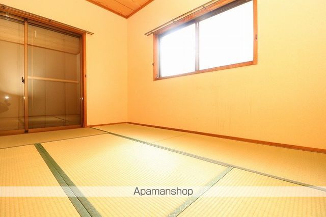 樋脇貸家4の内装写真