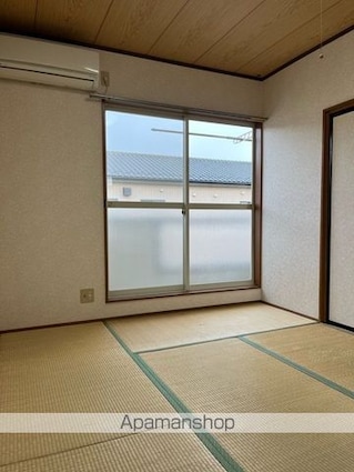 メゾンシルク[2K/34.78m2]のリビング・居間