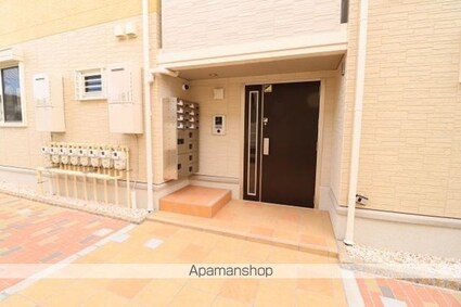 Ａｍａｐｏｌａ　Ａｎｎｅｘ（アマポーラ　アネックス）[2LDK/55.78m2]のエントランス