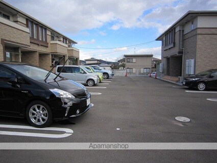 宮城県仙台市青葉区愛子東５丁目[2LDK/57.64m2]の駐車場