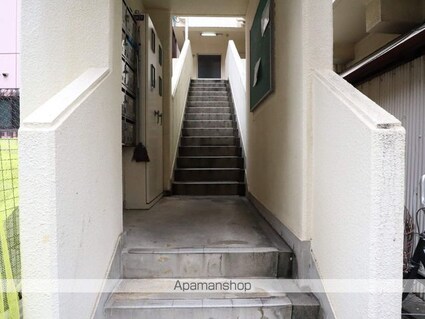 小塩マンション[1K/18.5m2]のエントランス