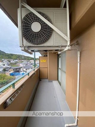香川県高松市国分寺町国分[3LDK/55.5m2]のバルコニー