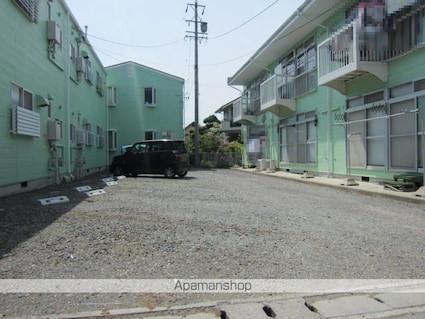 パークハウス大平[2DK/40m2]の駐車場1