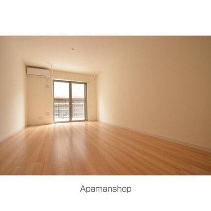 アーバンコート白鳥[1K/38.92m2]のリビング・居間1