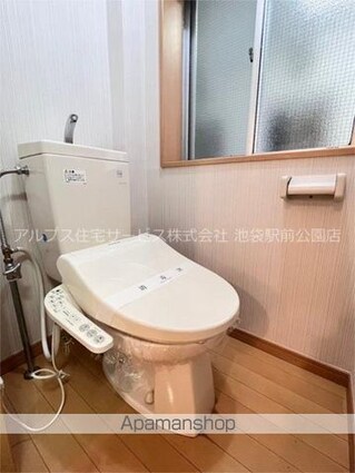 春月ビル[2K/40m2]のトイレ