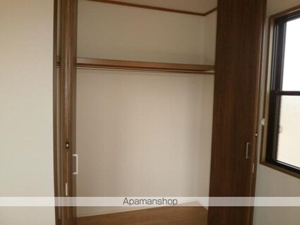 ファミール河野Ａ・Ｂ・Ｃ棟[2LDK/55.44m2]の収納