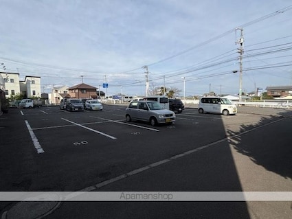 コーポ川添[1R/19.8m2]の駐車場