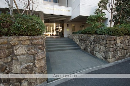 東京都新宿区新宿７丁目[2LDK/60.17m2]の共用部8