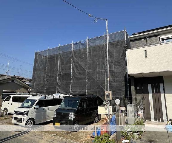 LAND桂の玄関写真
