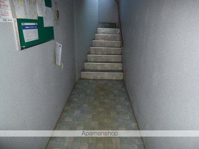CALIENNTA美園の玄関写真