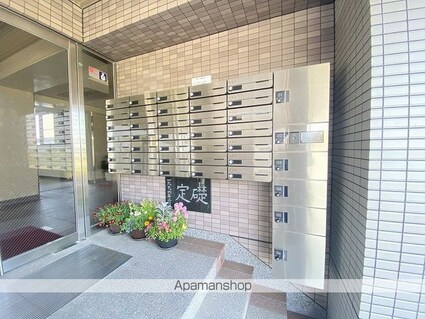 ロイヤル・シャトー一番館[3LDK/80.1m2]の共用部8