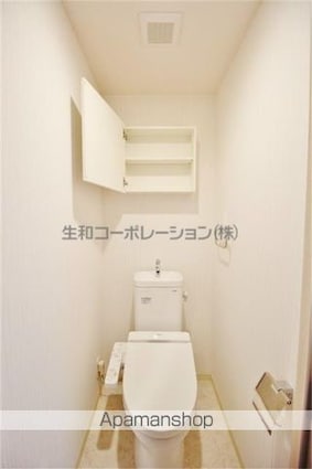 ＯＮＺＥ　ＭＡＲＩＮＡ　ＴＡＢＡＴＡ[1K/28.73m2]のトイレ