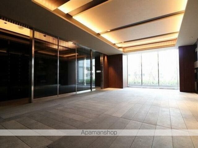 東京都墨田区向島３丁目[1K/25.5m2]のロビー1