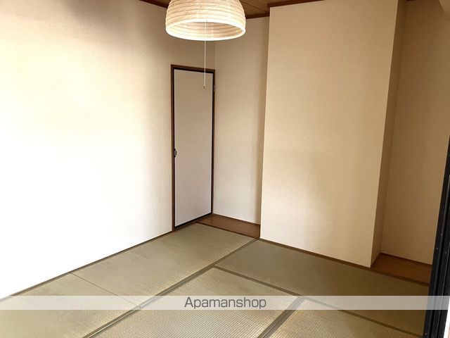 エーワイハイツ寺塚の内装写真