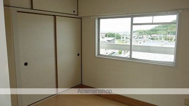 ヴィラナリー川津2号棟の内装写真